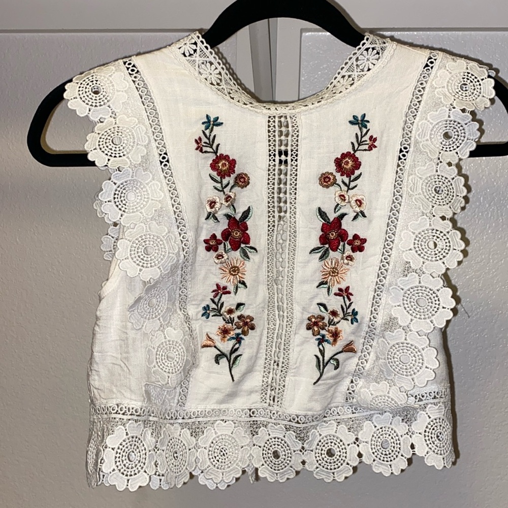 White floral crochet blouse